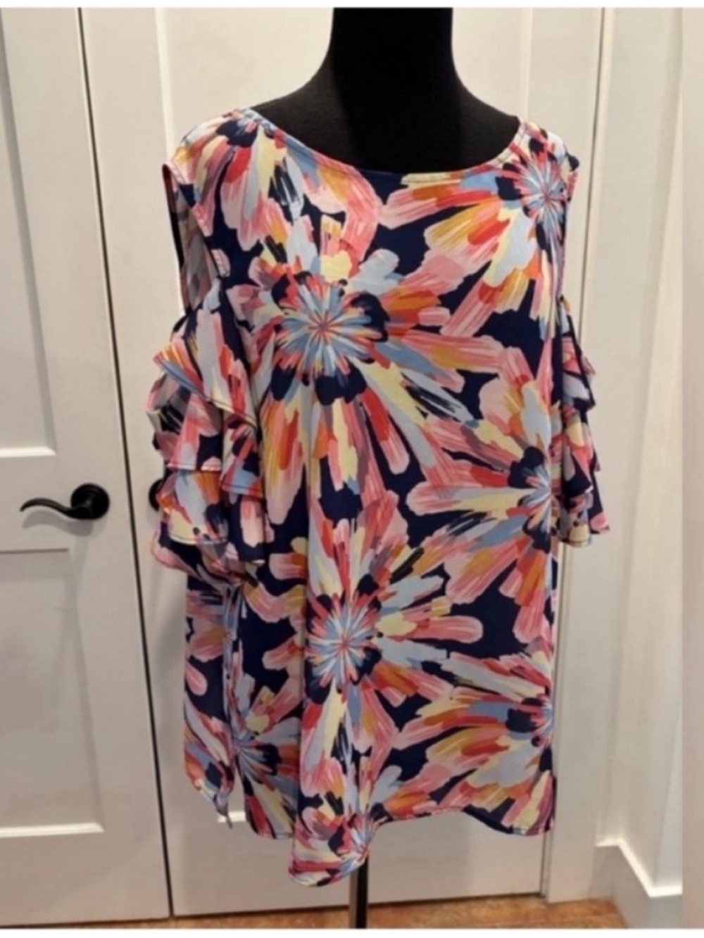Staci Fratti Sweet Pea x NY&Co Floral Cold Shoulder Top Navy Pink Womens XL - Picture 6 of 11